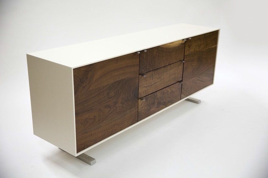 Shaker Bureau Leibal