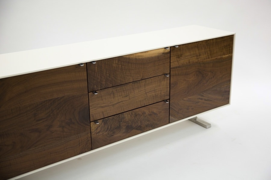 Shaker Bureau Leibal