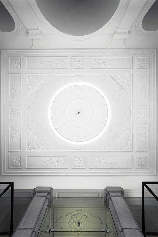 9 Frames Hall Leibal