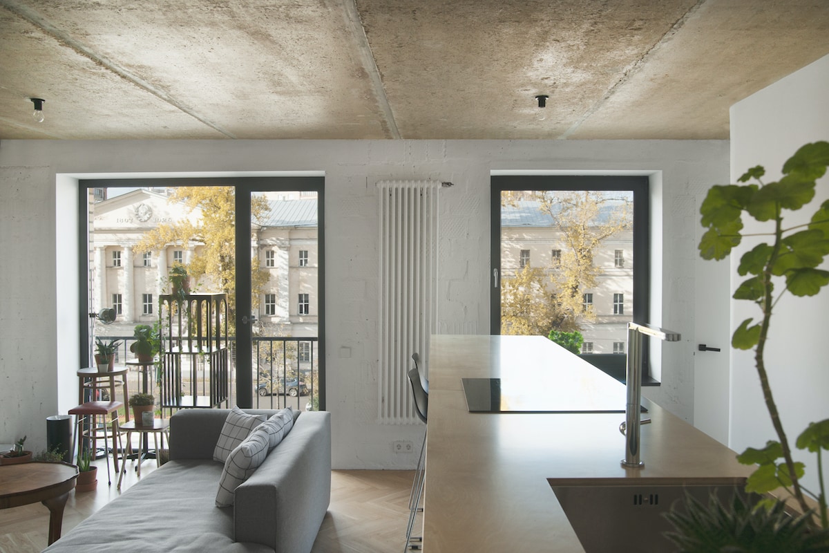Concrete Ceiling Apartment Leibal