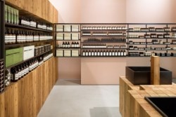Aesop Osaka is a minimalist interior located in Osaka, Japan, designed by Torafu Architects. It has a glass front with a completely open facade facing the street. The high ceilings, and simple square plane of 7m became the site plan. (5)