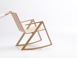 Félix is a minimalist design created by Belgium-based designer Frédéric Richard. The chair comes in two variations, one of which is a free-standing version, and the other a rocking-chair version. (11)
