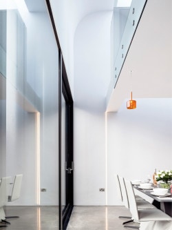 Percy Lane Mews is a minimalist house located in Dublin, Ireland, designed by ODOS architects. (13)
